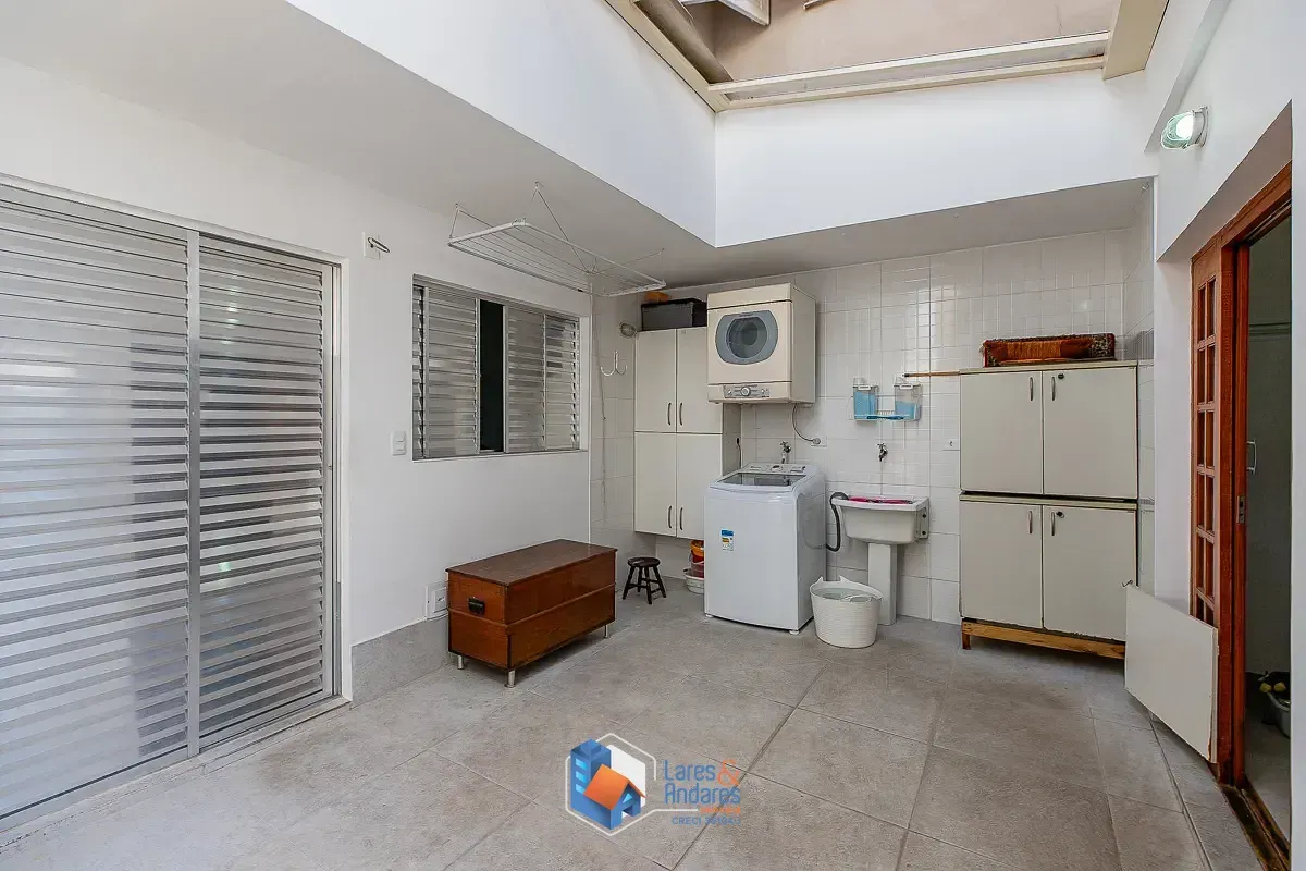 Imagem Casa para venda em Brooklin com 4 quartos, sendo 2 suítes, 144m²