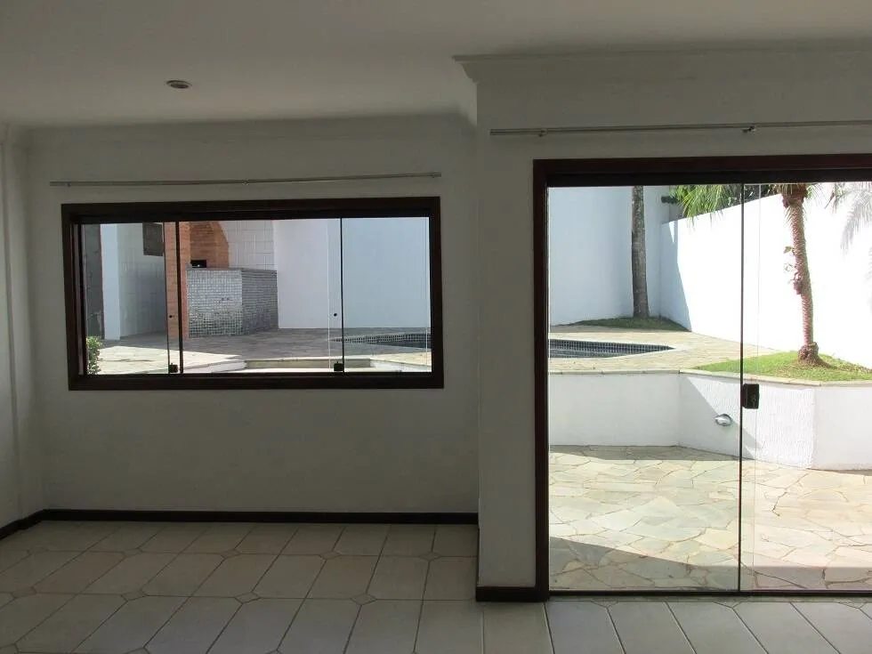 Imagem Sobrado para venda e locação em condomínio Residencial 6