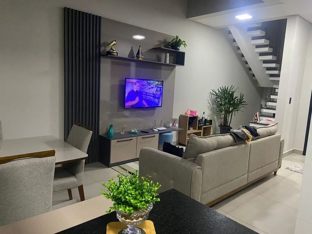 Imagem "Sobrado Exclusivo no Horto Florestal Villagio: Luxo, Espaço e Conforto em Um Só Lugar"