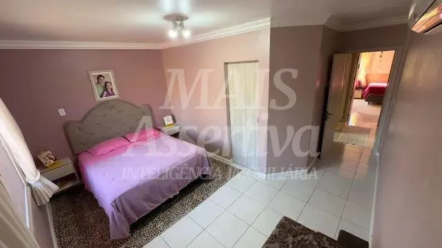 Imagem Ótima casa a venda localizada no bairro Centro em Campo Bom/RS - 3 Dormitórios