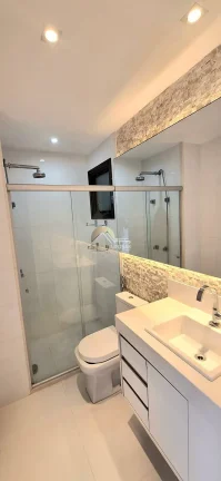 Imagem VENDO COBERTURA MOBILIADA DE 102m² NO ALPHAVILLE: MODERNA, PRONTA PARA MORAR, COM VISTA PANORÂMICA