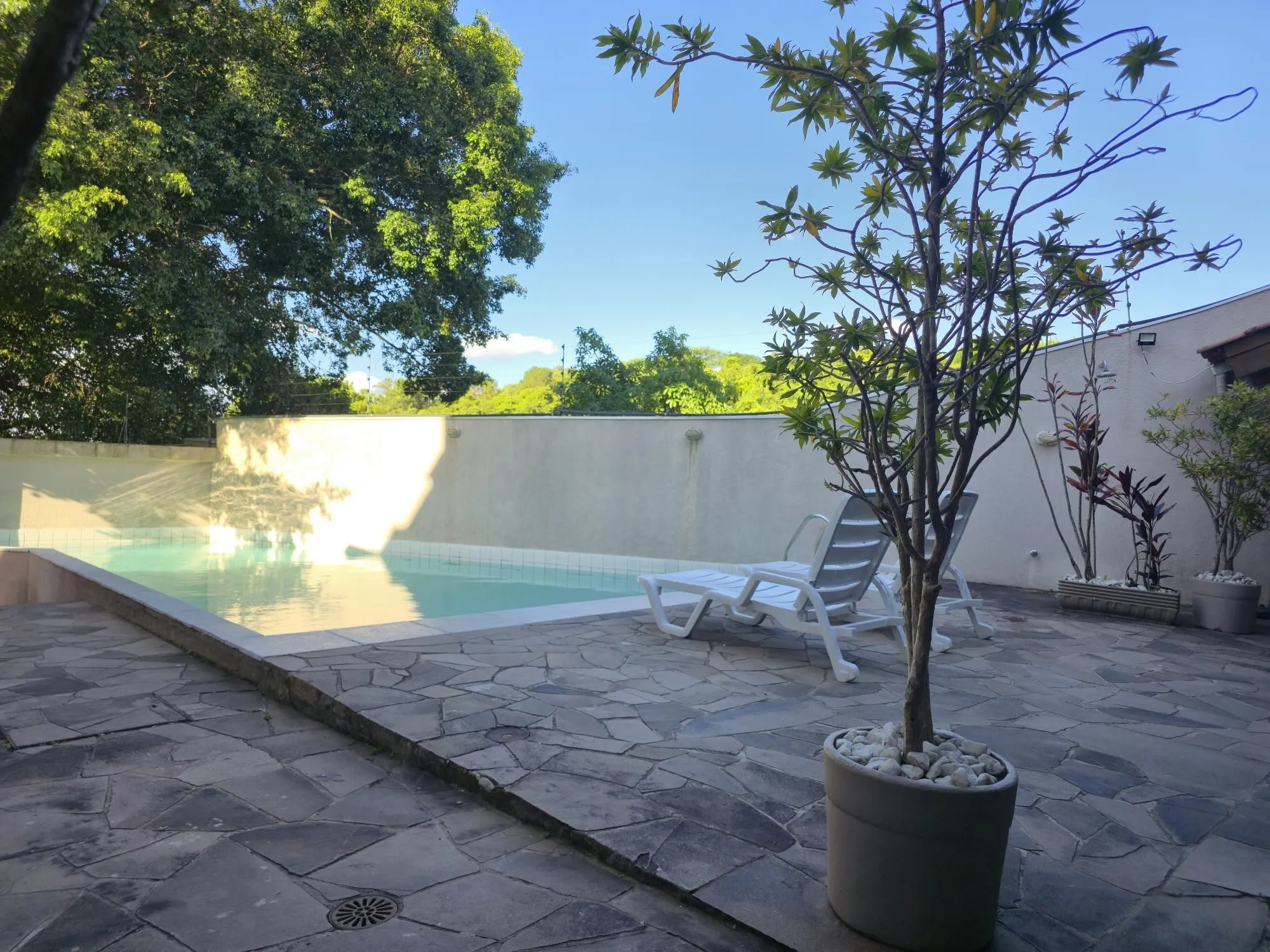 Imagem Casa em Condomínio 4 dorms à venda Avenida Taquary, Cristal - Porto Alegre