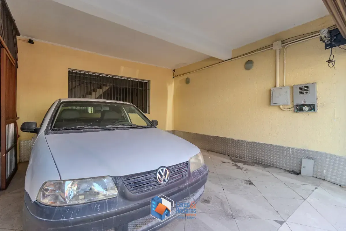 Imagem Casa para venda em Vila Ema com 7 quartos, sendo 1 suíte, 450m²