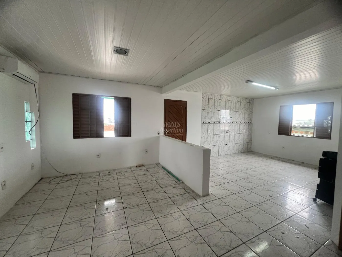 Imagem Casa de 3 dormitórios para locação em Canudos, Novo Hamburgo