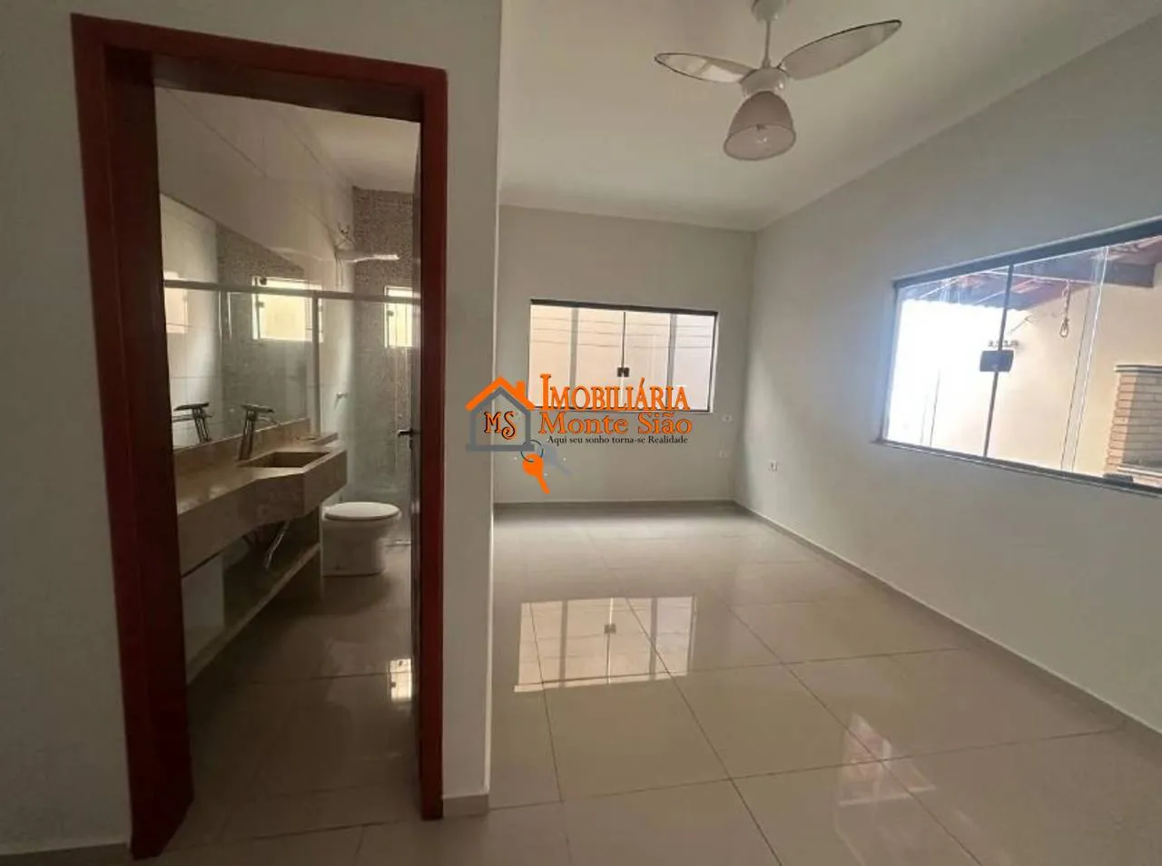 Imagem Casa com 2 dormitórios à venda, 175 m² por R$ 658.000,00 - Carmela III - Guarulhos/SP