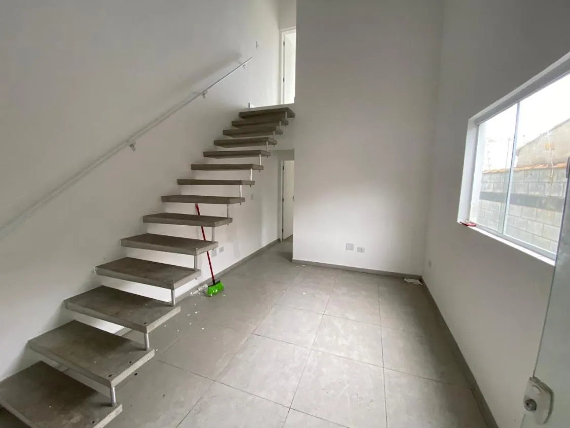 Imagem CASA COM MEZANINO NOVA À VENDA NO GAIVOTAS EM ITANHAÉM