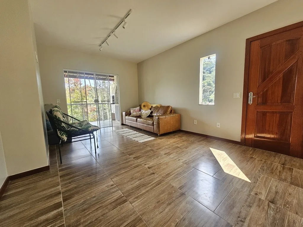 Imagem Casa em Condomínio para Venda em Teresópolis / RJ no bairro Vargem Grande