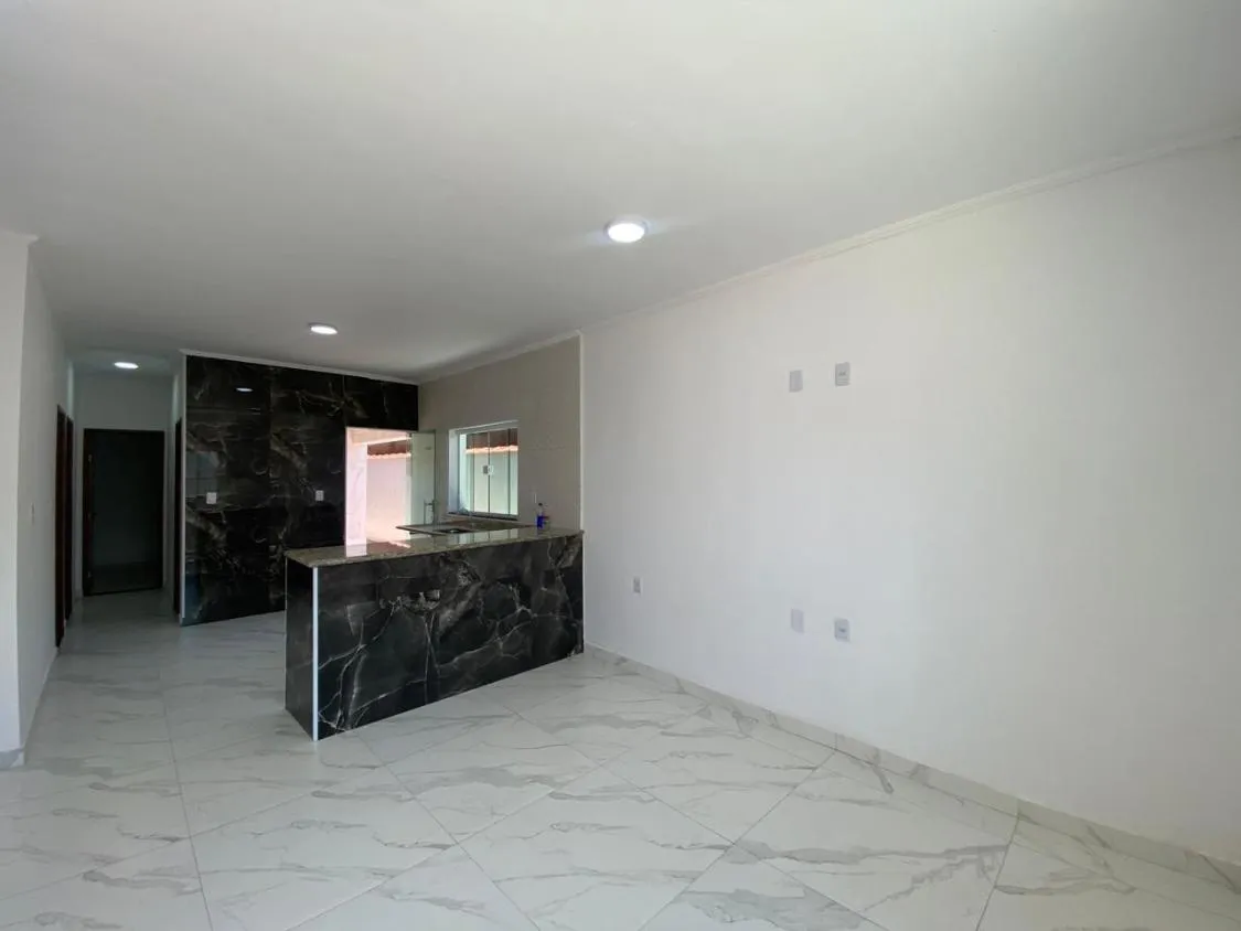 Imagem CASA NOVA COM PISCINA, 3 DORMITÓRIOS E AMPLO QUINTAL NO JARDIM BOPIPORANGA EM ITANHAÉM