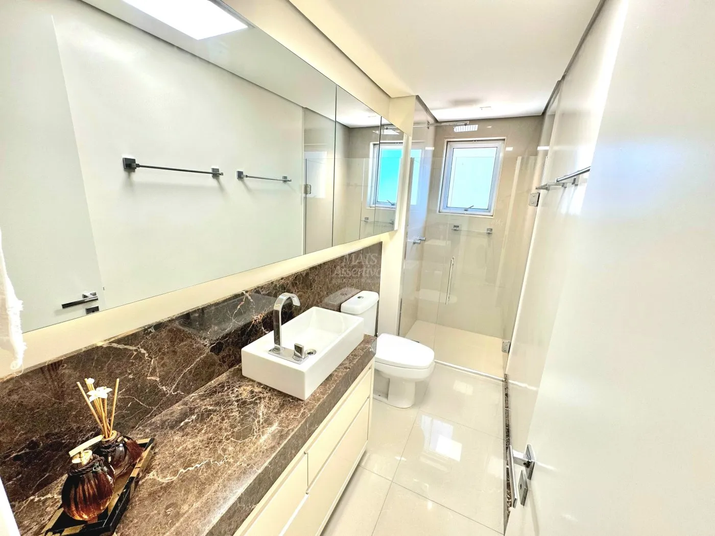 Imagem Excelente apartamento mobiliado à venda no Edifício Boa Vista, Novo Hamburgo - 3 dormitórios