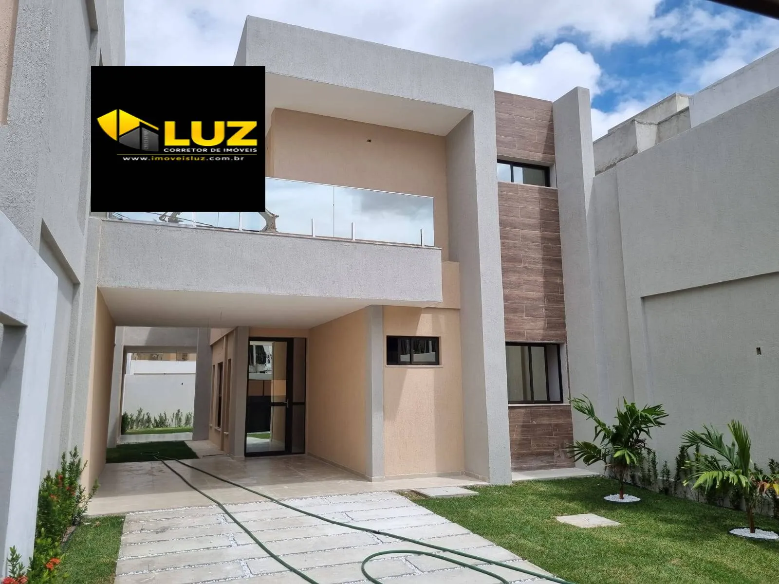Imagem Elegância e o Conforto no Prime Ville Residence no coração do Eusébio
