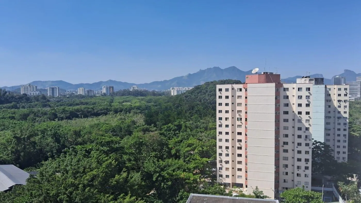 Foto do imóvel Apartamento à venda em Rio de Janeiro/RJ em Estrada dos Bandeirantes