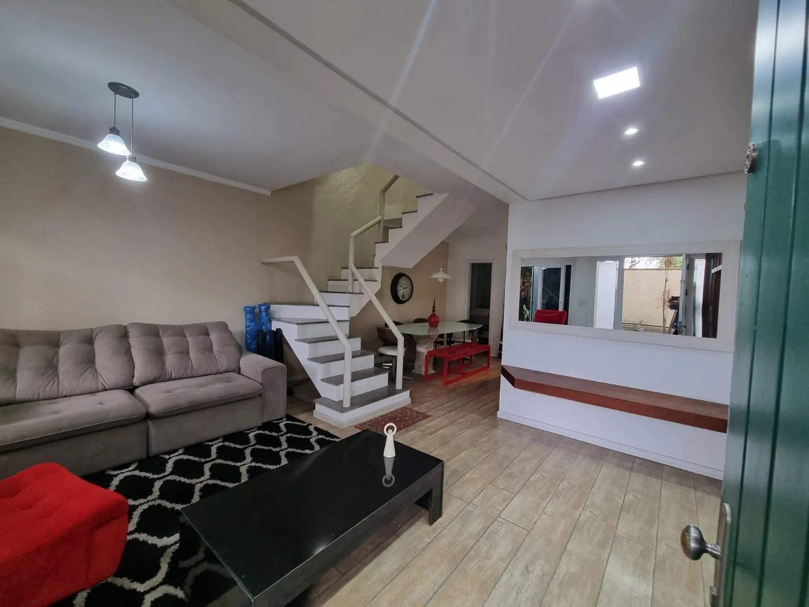 Imagem Casa em Condomínio 3 Suítes / Bairro Ipanema