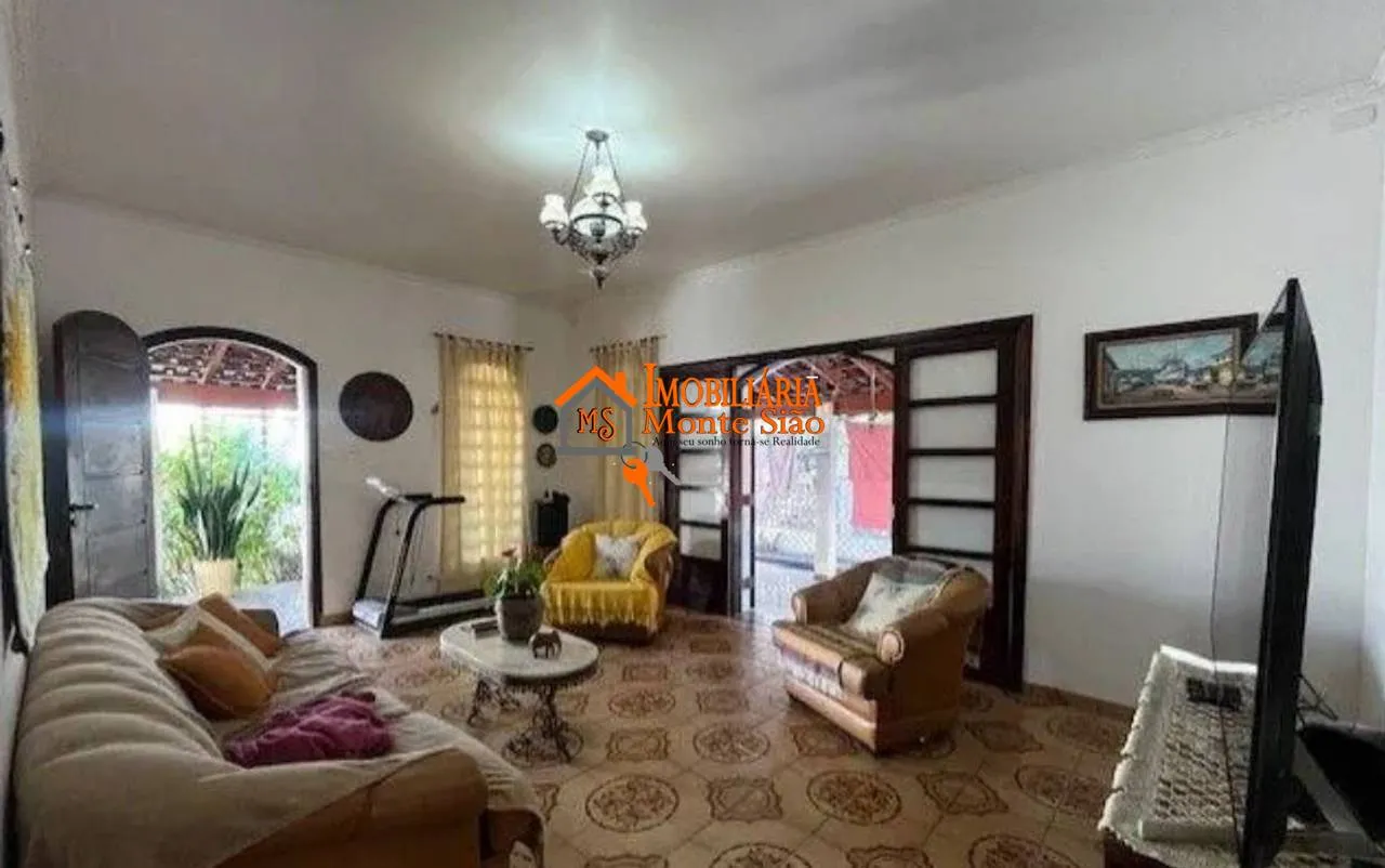Imagem Casa com 3 dormitórios à venda, 860 m² por R$ 1.200.000 - Jardim do Papai - Guarulhos/SP