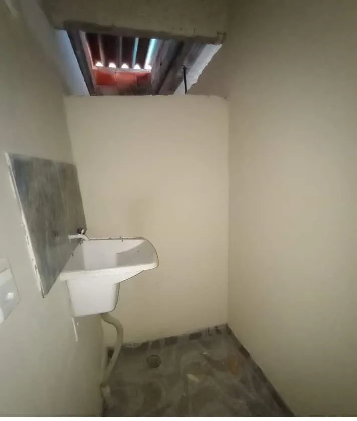 Imagem IMÓVEL PARA QUEM ENXERGA ALÉM DA CASA - E VÊ UMA OPORTUNIDADE!
