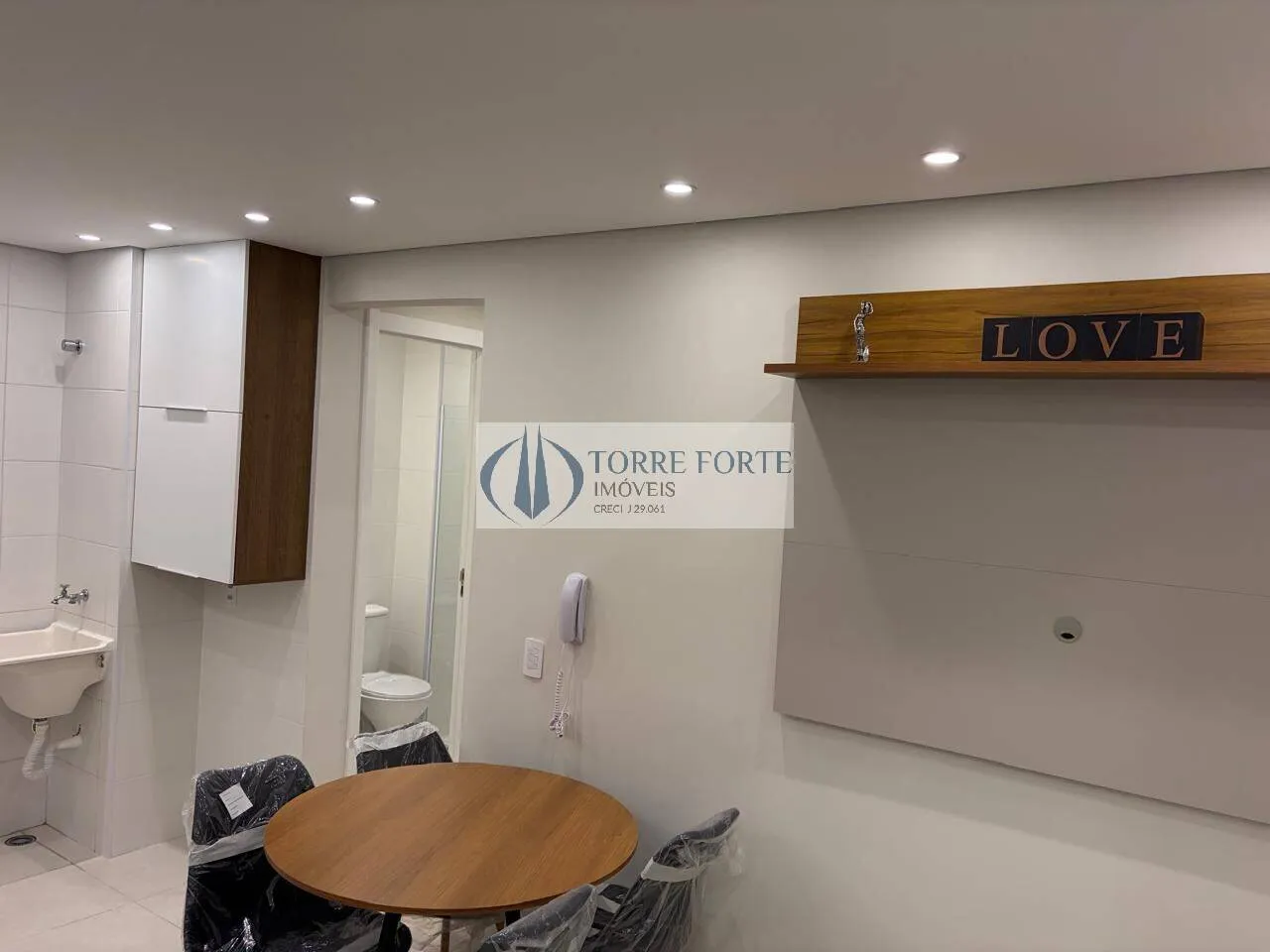 Imagem Apartamento novo com 2 dormitorios sem vaga , varanda na Vila Prudente.