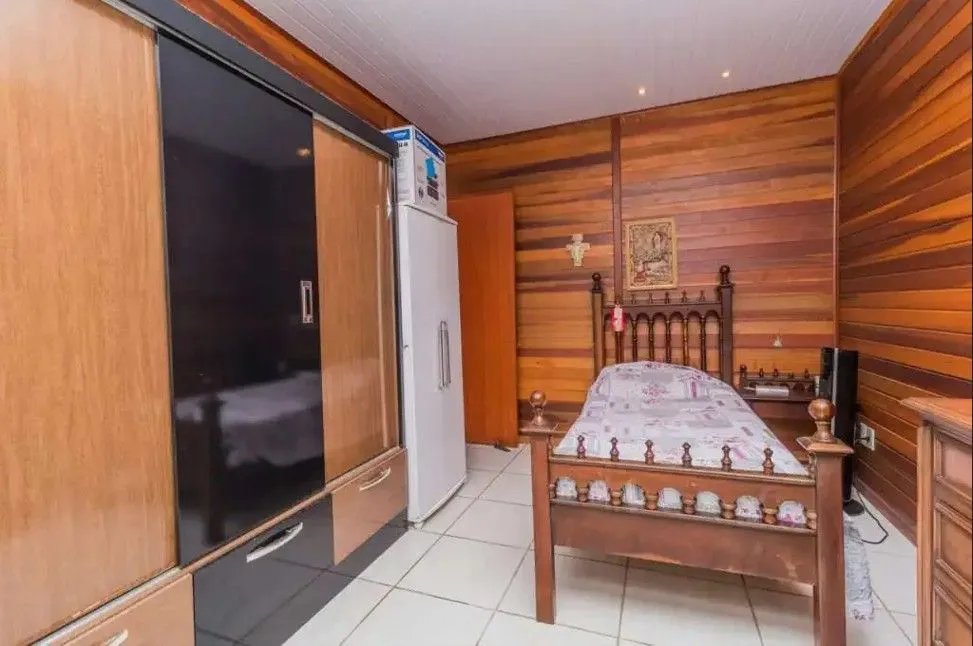 Imagem Casa 4 Dormitórios Bairro Gloria.
