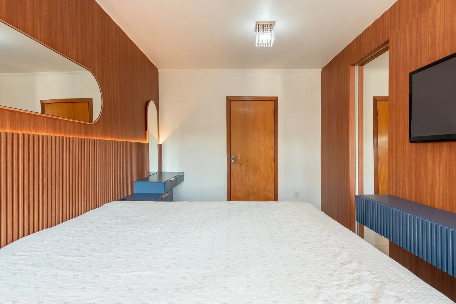 Imagem Sobrado moderno com 3 dor, suíte, piscina e espaço gourmet no Jardim Itu