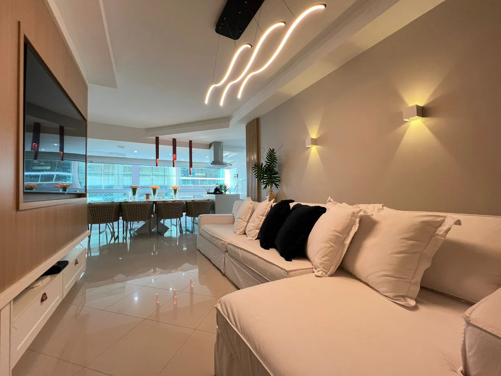 Imagem Apartamento à venda com 130m2 por R$ 2.690.000,00