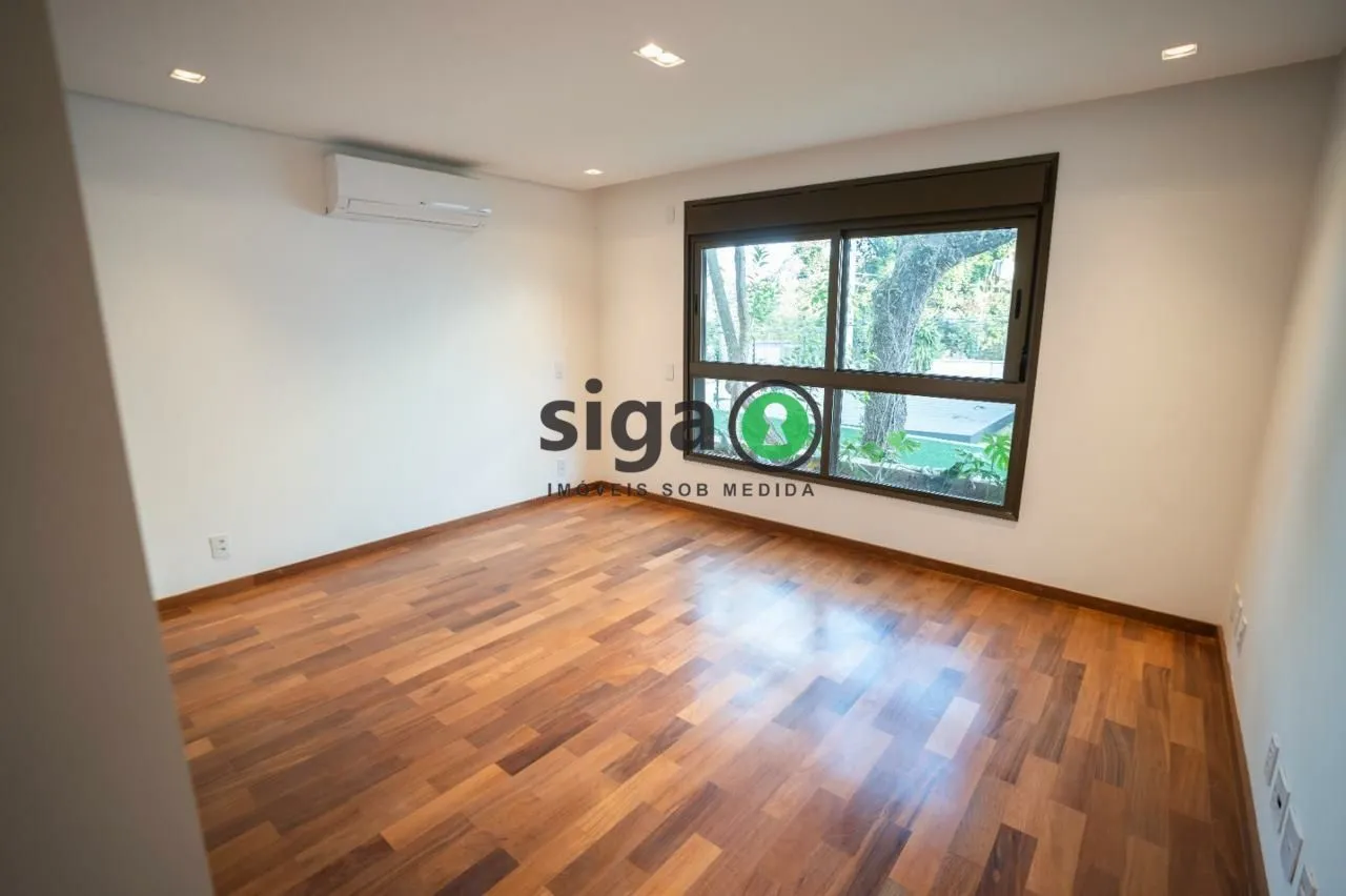 Imagem Casa em Condomínio fechado, a venda ,com 4 quartos, sendo 2 suites, 4 vagas, no Alto da Boa Vista.