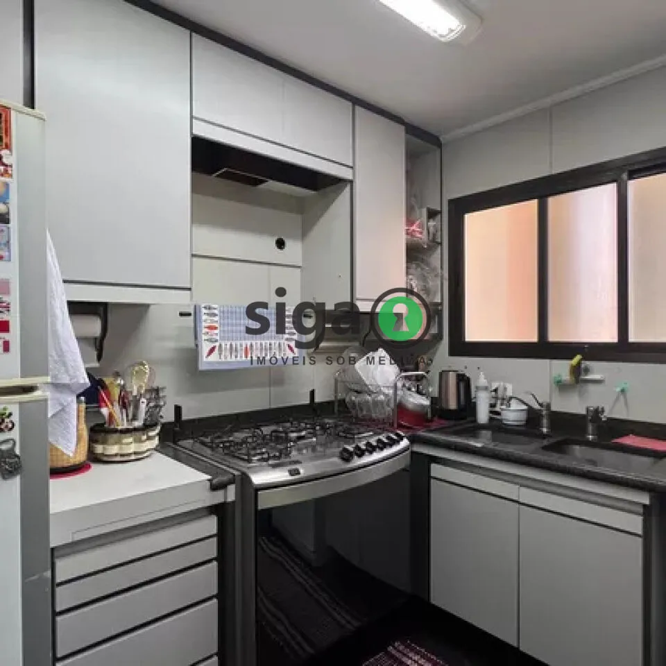 Imagem Apartamento à venda com 240m², 3 quartos e 3 vagas na Vila Mariana