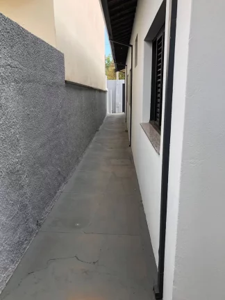 Imagem Casa para Venda em Pirassununga, Rosário, 3 dormitórios, 3 banheiros