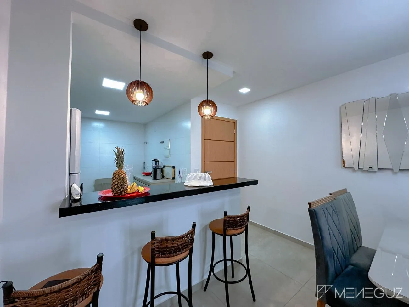 Imagem Apartamento 2 quartos a venda totalmente mobiliado e decorado na Praia do Morro