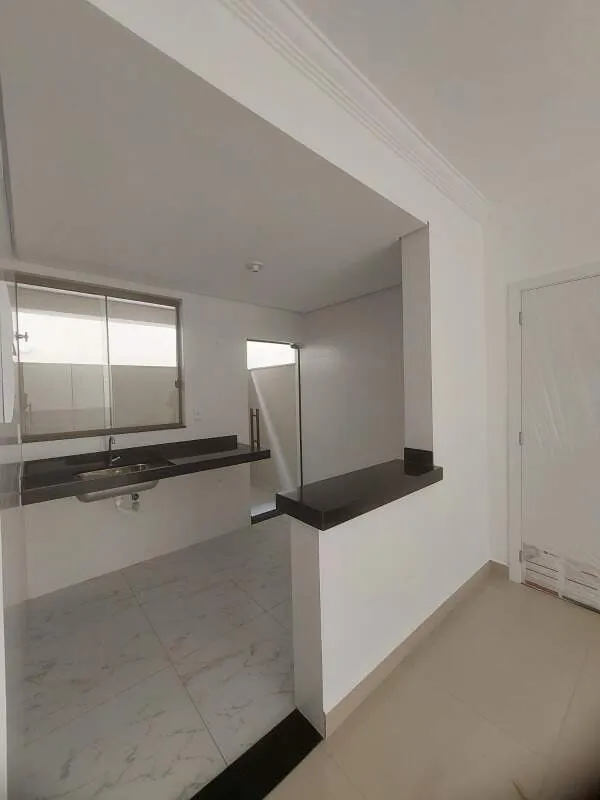 Imagem ELEVADOR+ VARANDA+VAGA COBERTA E DEMARCADA