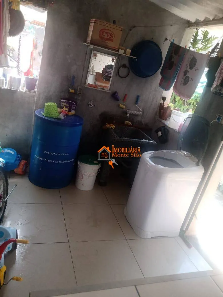 Imagem Sobrado com 4 dormitórios à venda, 115 m² por R$ 270.000,00 - Cidade Soberana - Guarulhos/SP