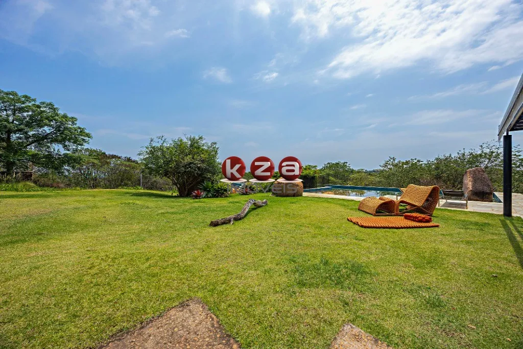 Imagem Venda de Casa Espetacular em Itu-SP: 5 Quartos, 3 Suítes, 3 Salas, 800 m² constr. Muita Natureza, 20.000 metros de terreno no Jardim Paraíso II.