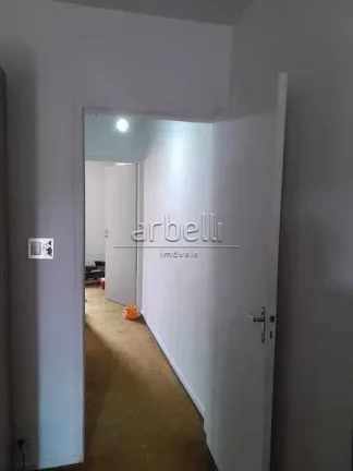 Imagem Casa com 150 M² com 2 dormitórios, 1 banheiro, sala, cozinha, área serviços, quintal, vaga de ga...