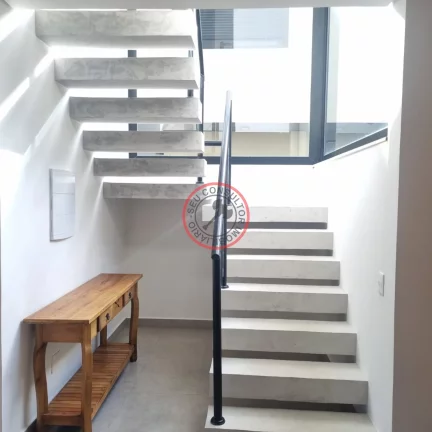 Imagem CASA DE ALTO PADRAO EM CONDOMINIO, COM 3 SUITES , AREA GOURMET PRIVATIVA , 3 VAGAS, BEM PROXIMO A PRAIA