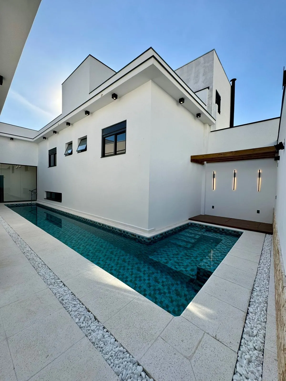 Imagem Casa Moderna e Sofisticada com Vista Privilegiada e Lazer Completo no Ibiti Reserva