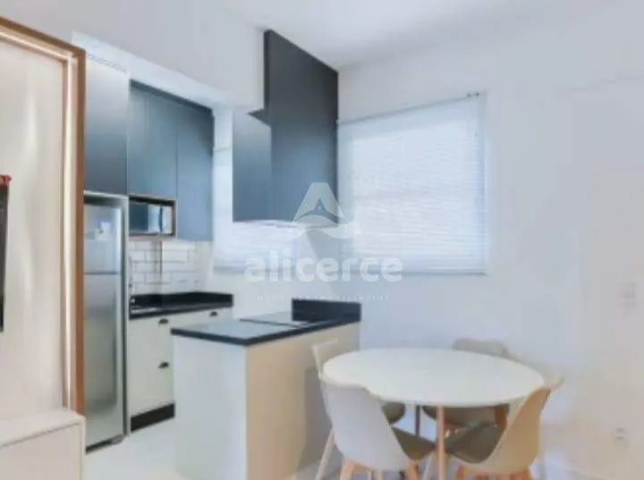 Imagem Apartamento de 2 dormitórios no Centro de Florianópolis