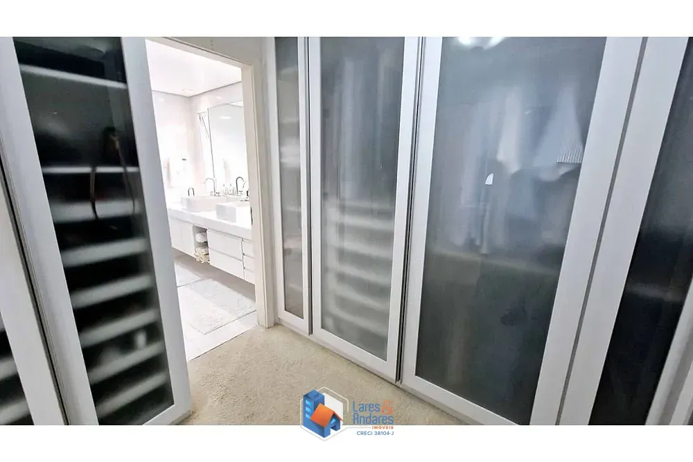 Imagem Casa à venda 3 Quartos 3 Suites 4 Vagas 295M² Caxingui São Paulo - SP
