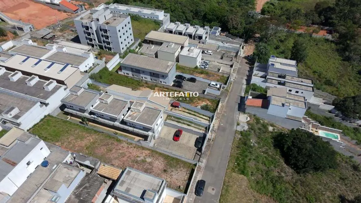 Imagem Terreno à venda em Mogi das Cruzes, Vila São Paulo, 180000m2