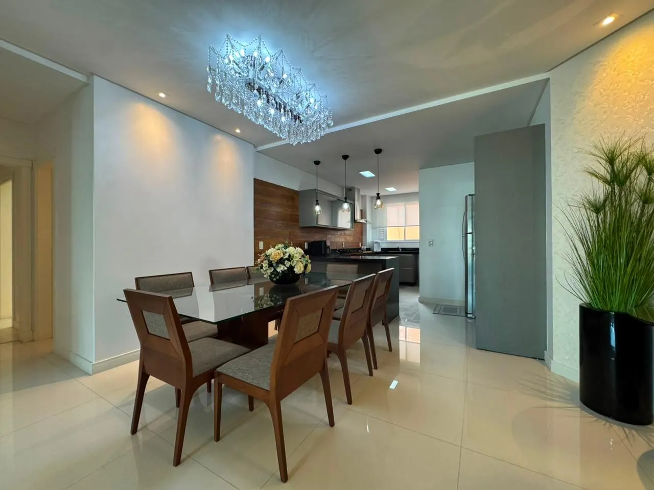 Imagem Apartamento à venda com 180m2 por R$ 2.500.000,00