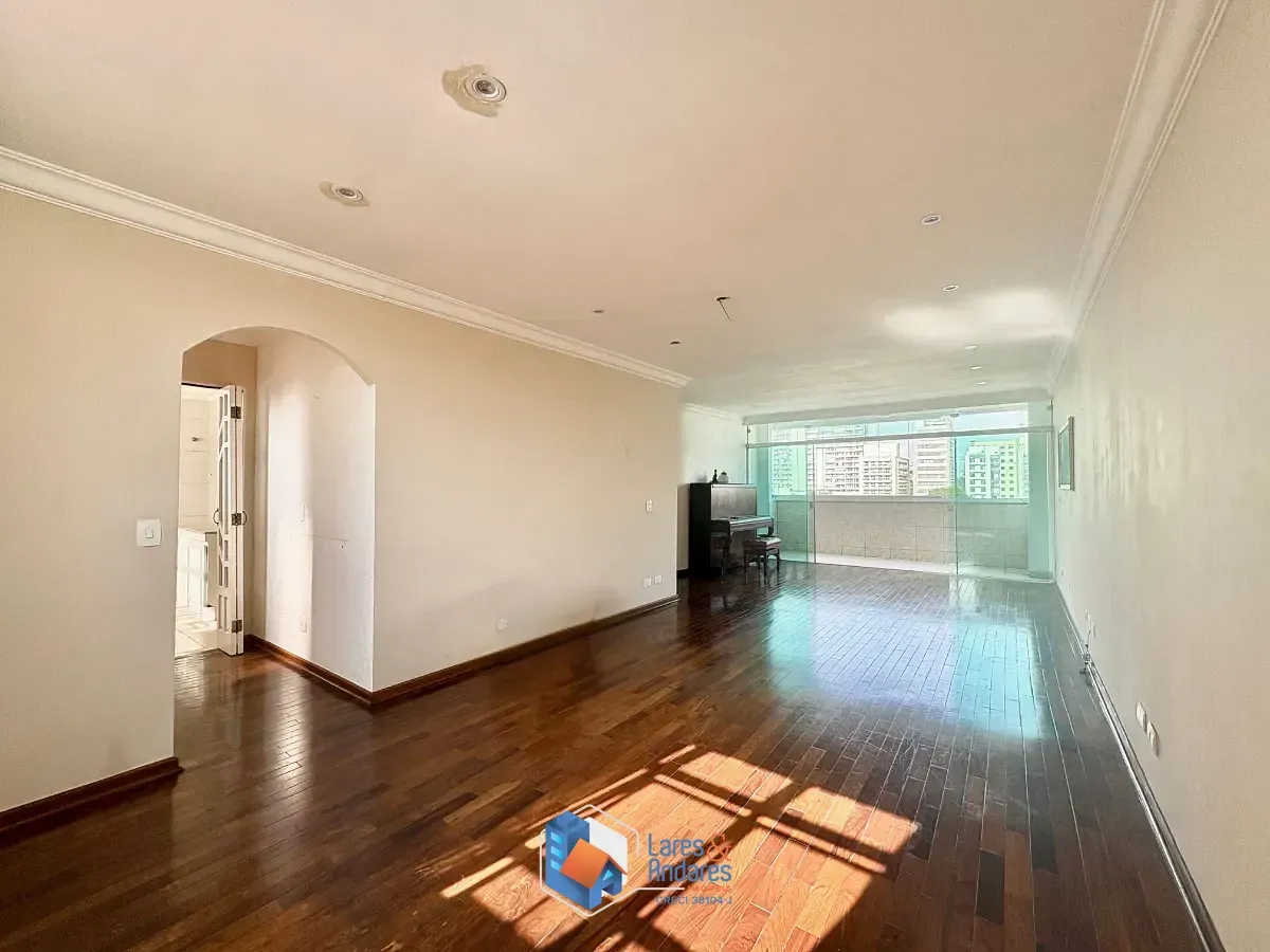 Imagem Apartamento para venda em Chácara Santo Antônio (Zona Sul) com 4 quartos, sendo 1 suíte, 181m²