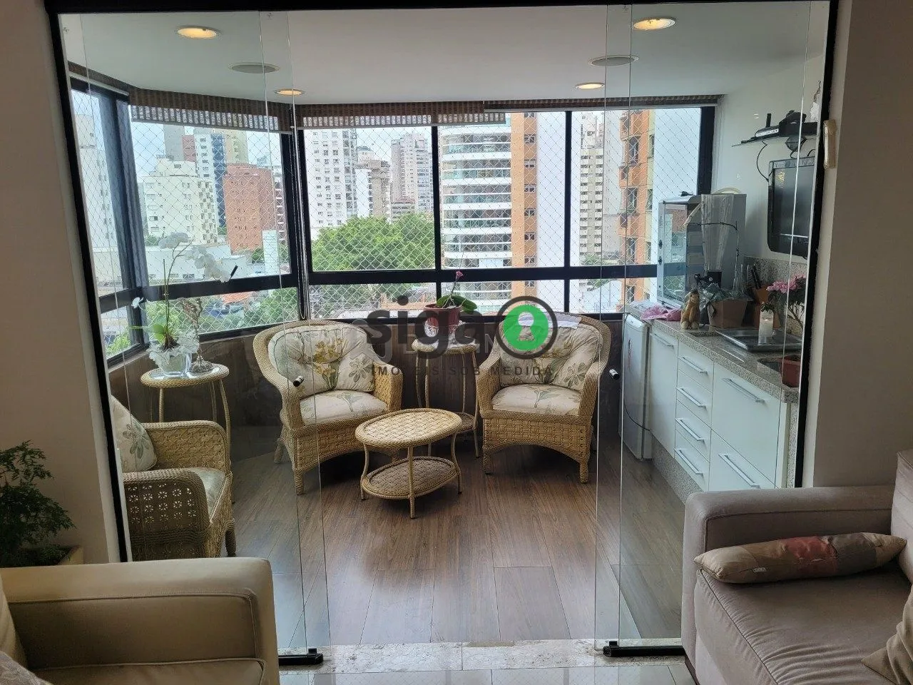 Imagem APARTAMENTO 209M², EM MOEMA, FORA DA ROTA DOS AVIÕES