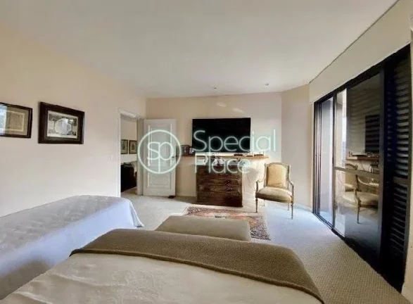 Imagem Excelente apartamento em Higienópolis com 350m² de área privativa, 4 suítes e 4 vagas na garagem...