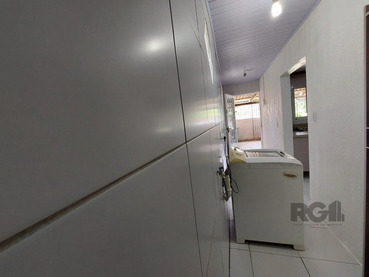 Imagem Casa com 3 quartos, no Bairro Ipanema - Porto Alegre/RS.