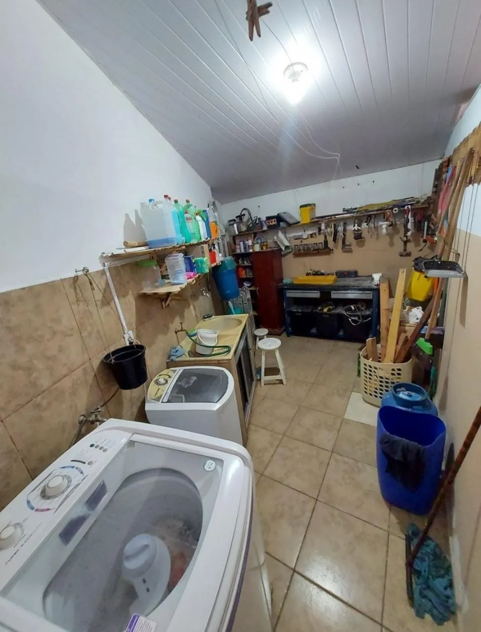 Imagem Sobrado Imponente com 4 Dormitórios, 2 Suítes, Cozinha Externa, Sacada e Ótima Estrutura à Venda - Grande Oportunidade!
