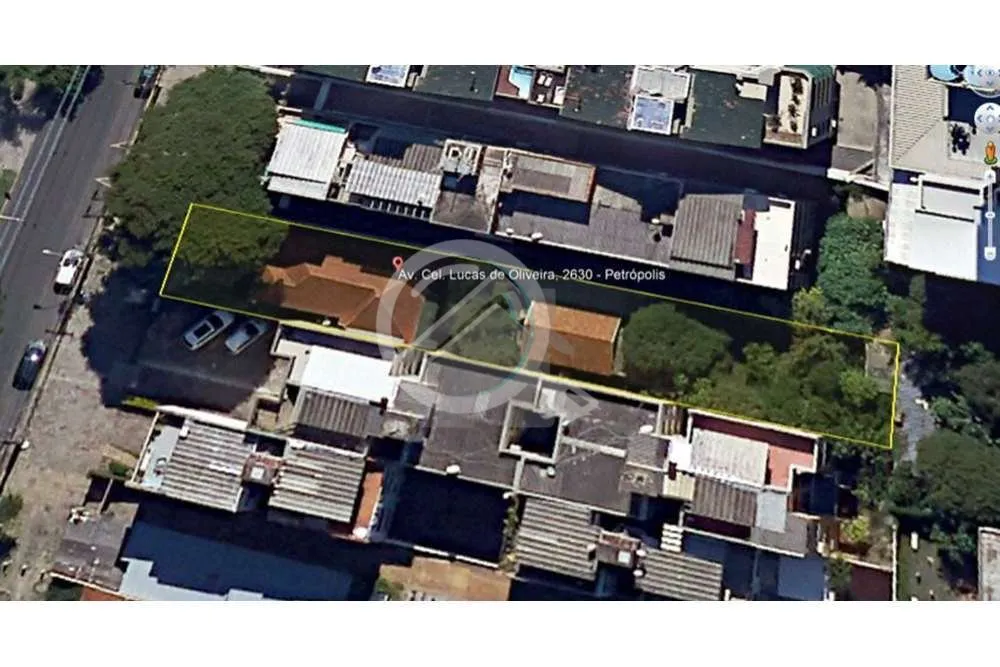 Imagem Terreno com ótima localização na Av. Lucas de Oliveira, 2630 Medindo 561,44m² No Bairro Petrópo...