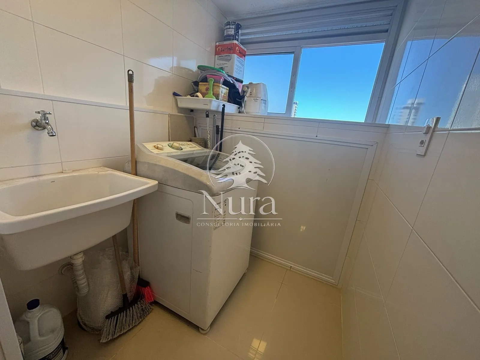 Imagem Apartamento de 2 quartos, 65m² no bairro Embaré, em Santos