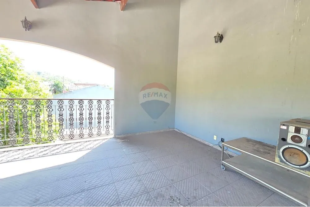 Imagem Casa com 4 quartos Para aluguel em Campo Grande