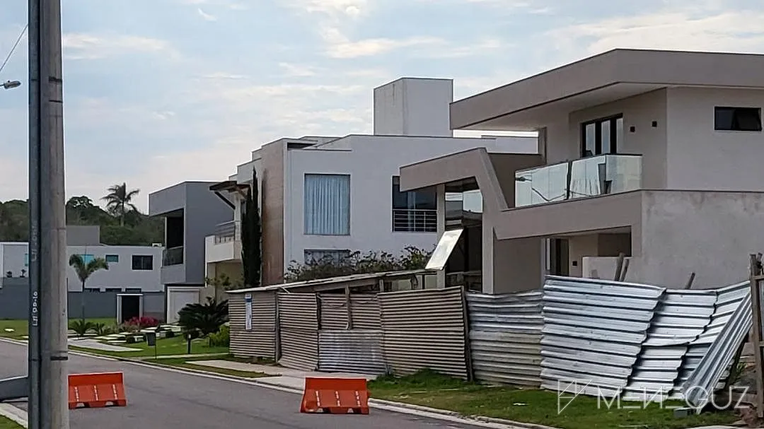 Imagem Terreno a venda no condomínio Jardins de Veneza em Vila Velha