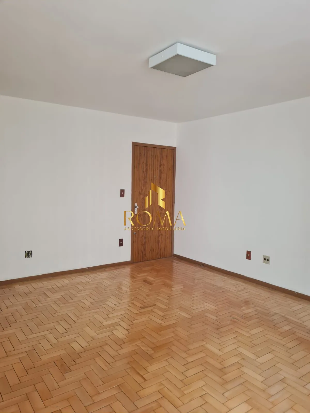 Imagem Apartamento de 2 dormitórios no centro!