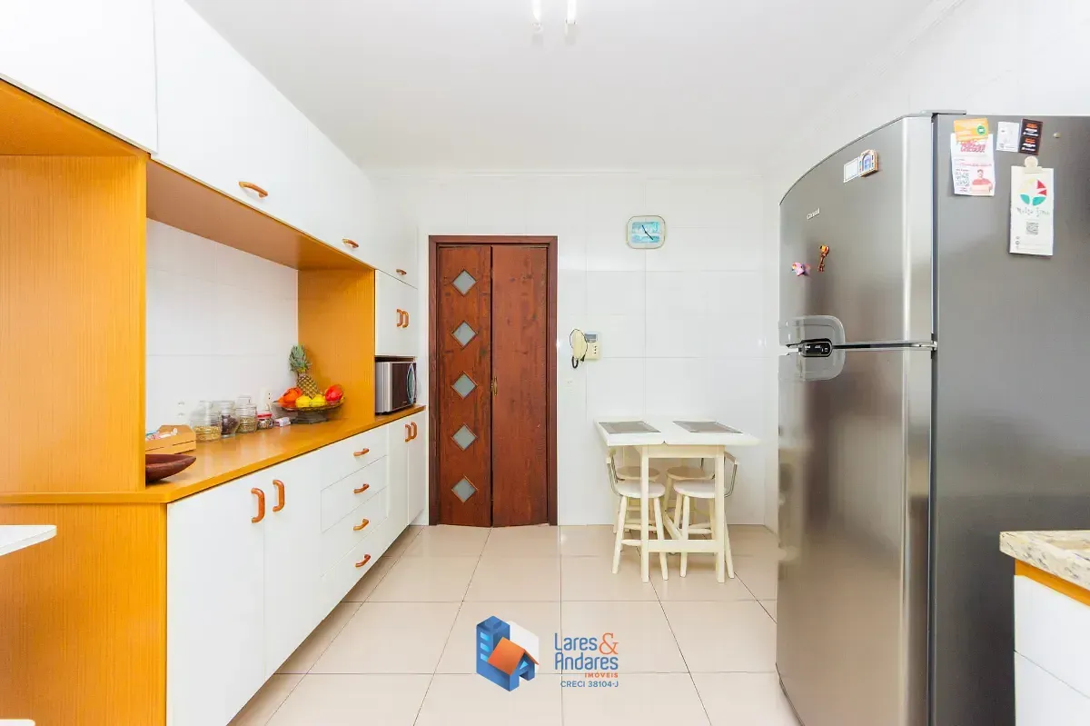 Imagem Sobrado para venda em Chácara Santo Antônio (Zona Sul) com 4 quartos, sendo 2 suítes, 336m²