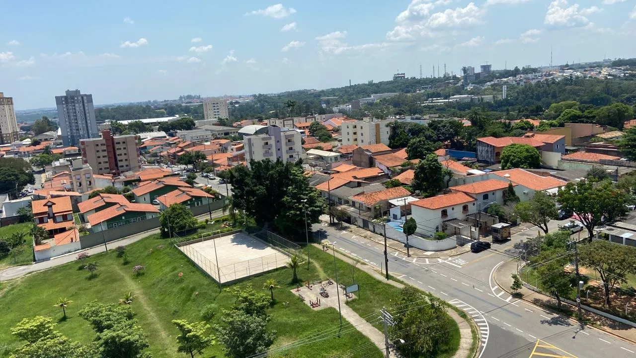 Imagem Apartamento Elegante no Edifício Nena Moncayo - 2 Dormitórios, Suíte e Vista Deslumbrante