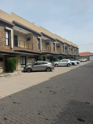 Imagem Conforto, sofisticação e excelente localização.

Esta linda casa conta com 110m² de construçã...