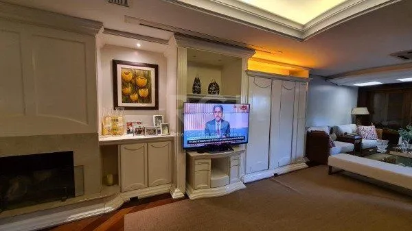 Imagem Casa Condominio para Venda - 420m², 4 dormitórios, sendo 4 suites, 2 vagas - Três Figueiras